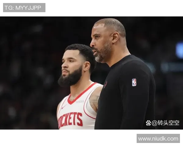 西部第3轰然倒下,火箭怎么输的,乌度卡招数失灵,一人不能首发