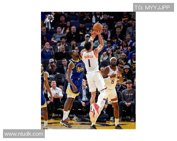 布克30分9篮板5助攻，太阳115-108力克鹈鹕 威廉森强势内线统治