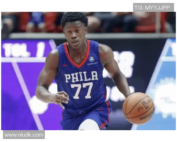 纳斯：埃奇库姆的表现无可挑剔，他打得像个有十年经验的老将